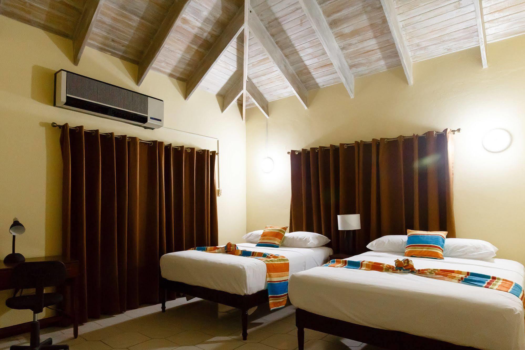 Jasmine Inn Kingston Eksteriør billede